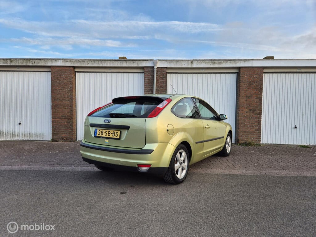 Ford Focus 1.6-16v futura / origineel nl / cruisecontrol