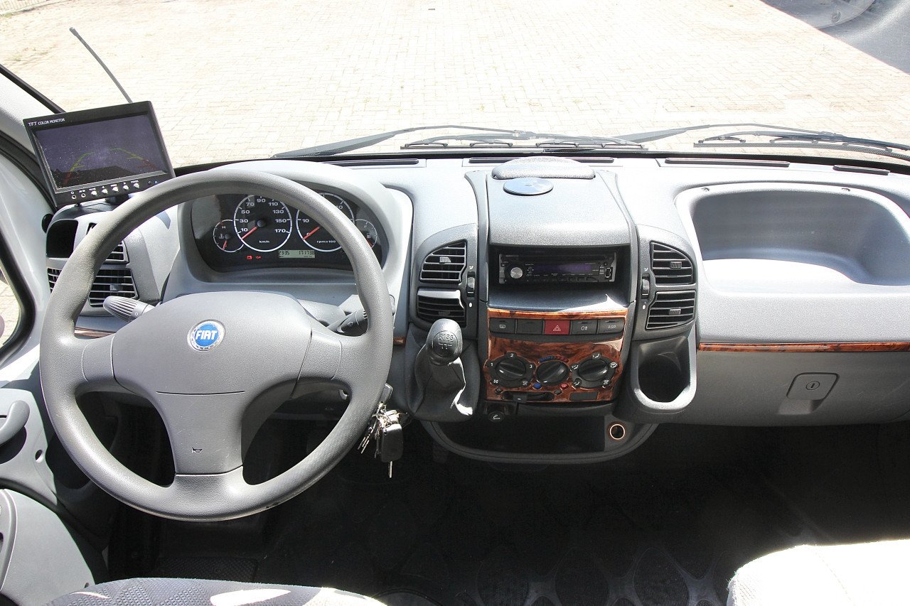 Dethleffs Advantage T6541 Vast bed, veel binnen-en kastruimte, zéér netjes