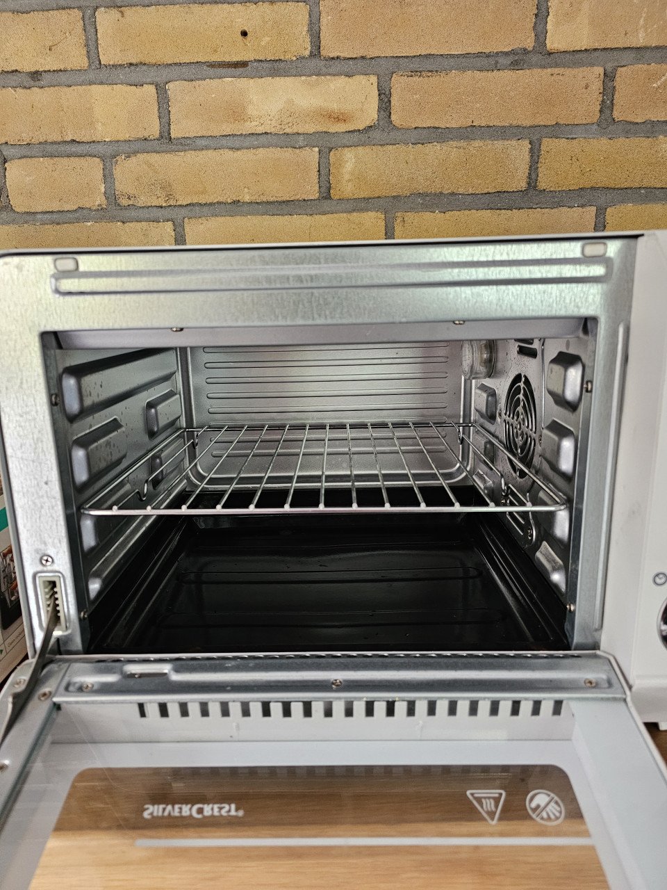 Oven