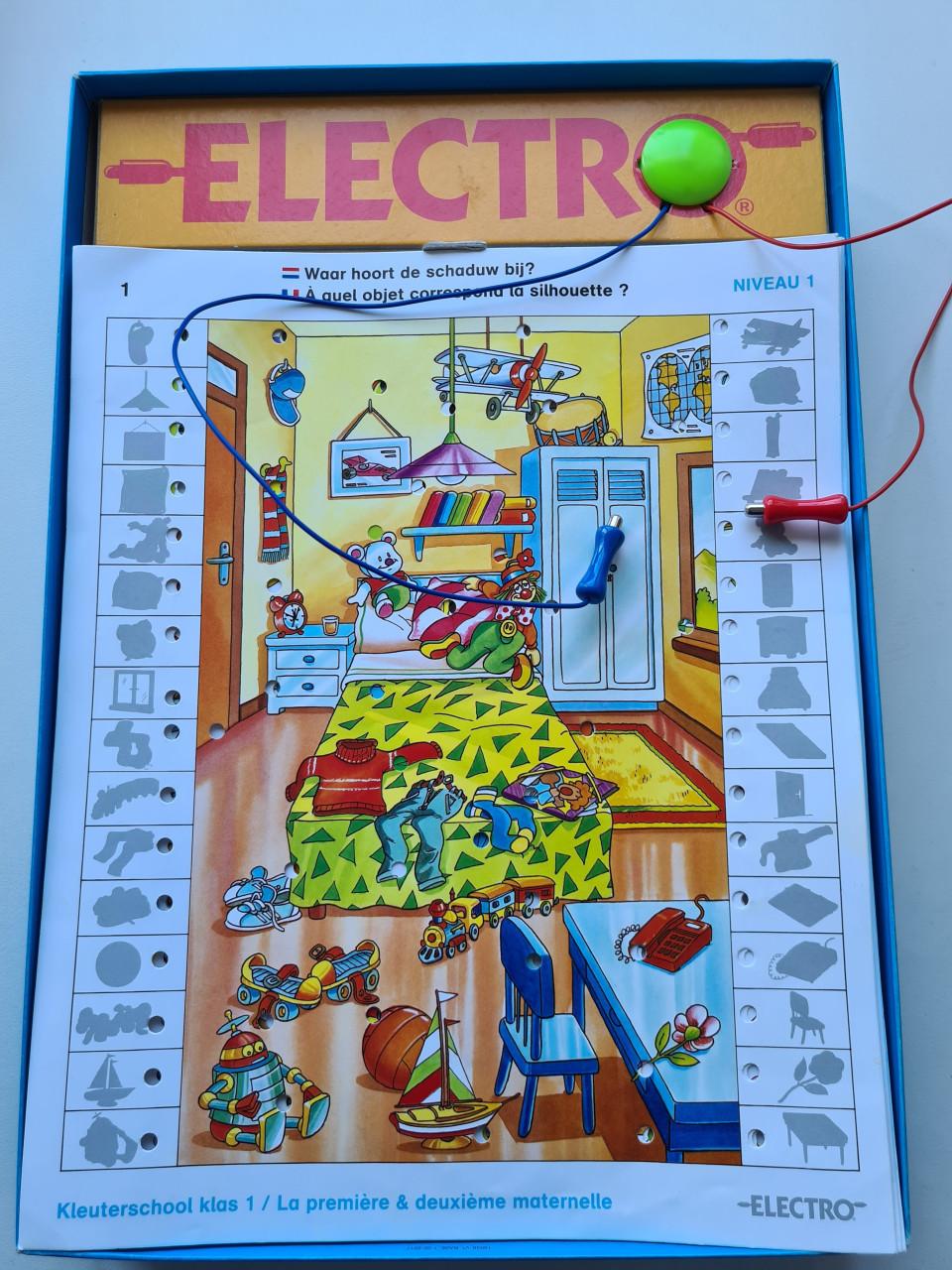 Electro Kleuterschool, een klassiek en leerzaam spel van Jumbo  4+