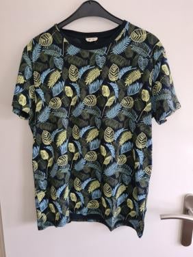 Madness donker blauw / blauw / okergeel print Tshirt Maat XL