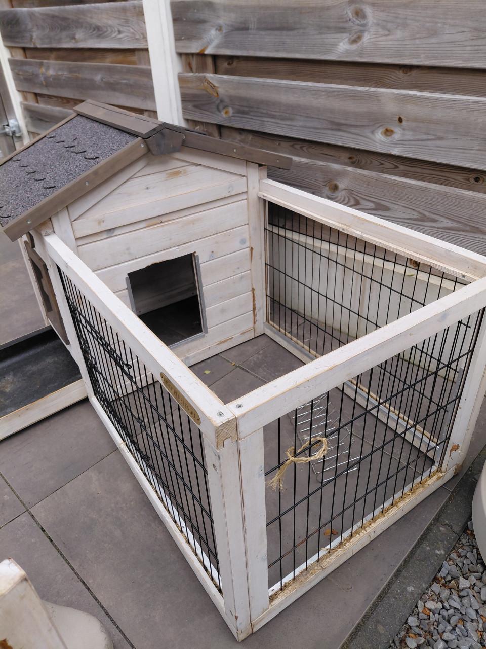 Konijnenhok met losse ren (groot) en alles erbij (klein konijn/cavia
