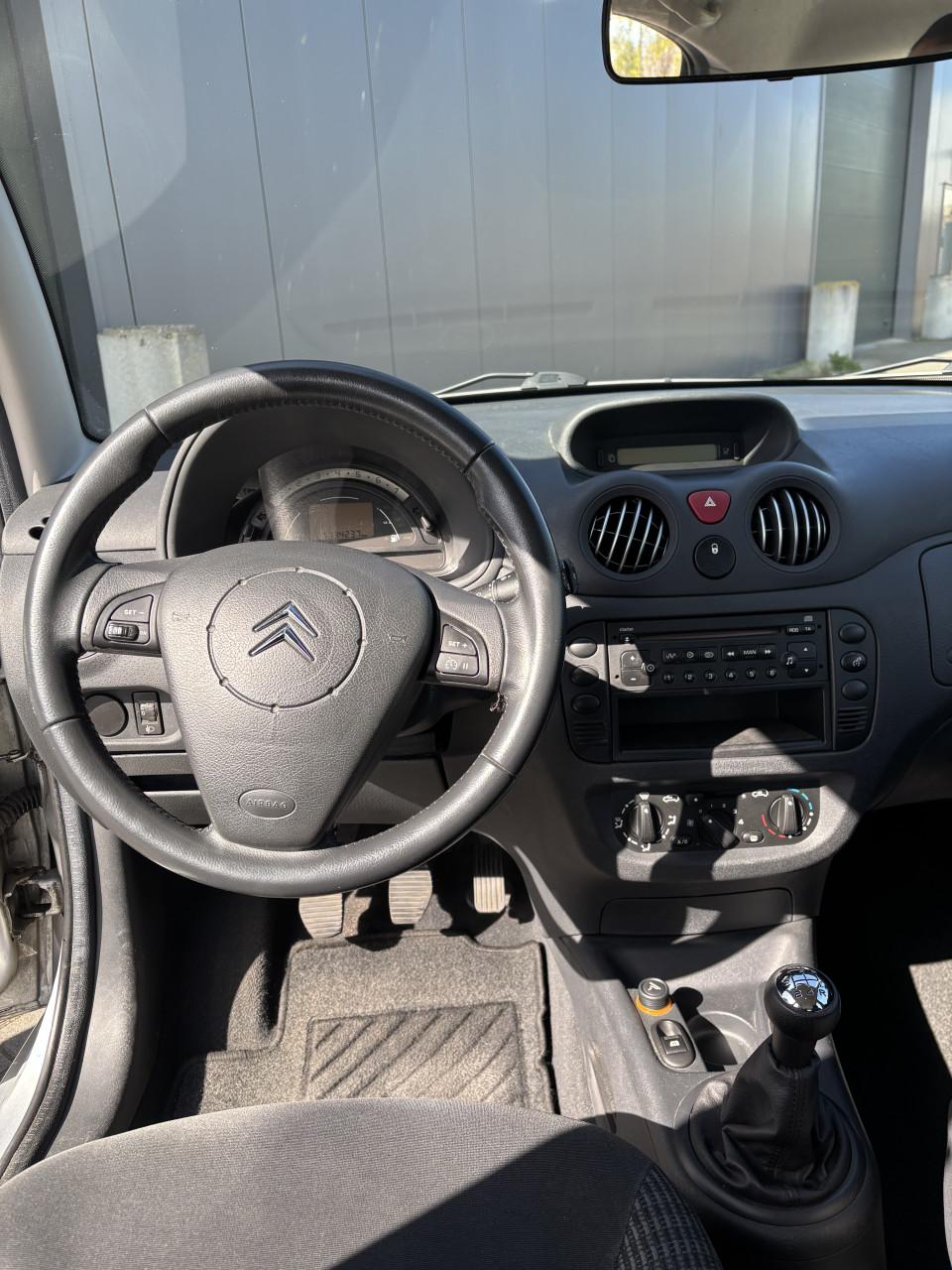 Citroën C3 1.4 I 2005 Grijs | 134.237 KM NAP | NIEUWE APK!