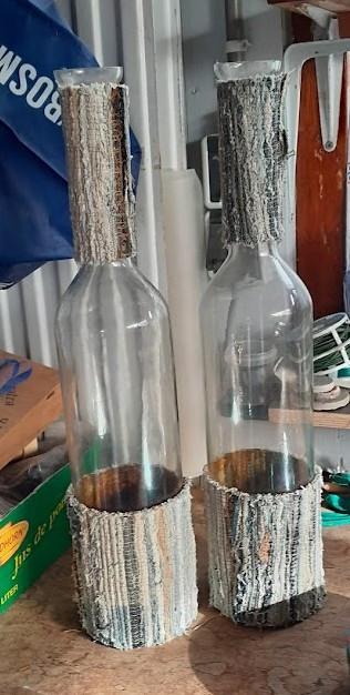 Af te halen in Vlissingen; 2 decoratieve vazen