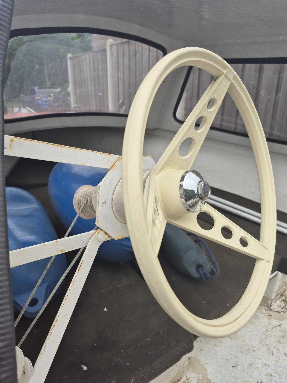 Leuk kajuit/visbootje met trailer