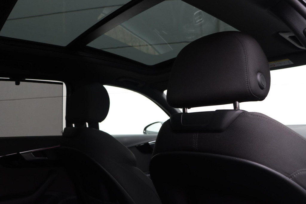 Audi A4 avant 40 tfsi quattro s edition competition 204pk