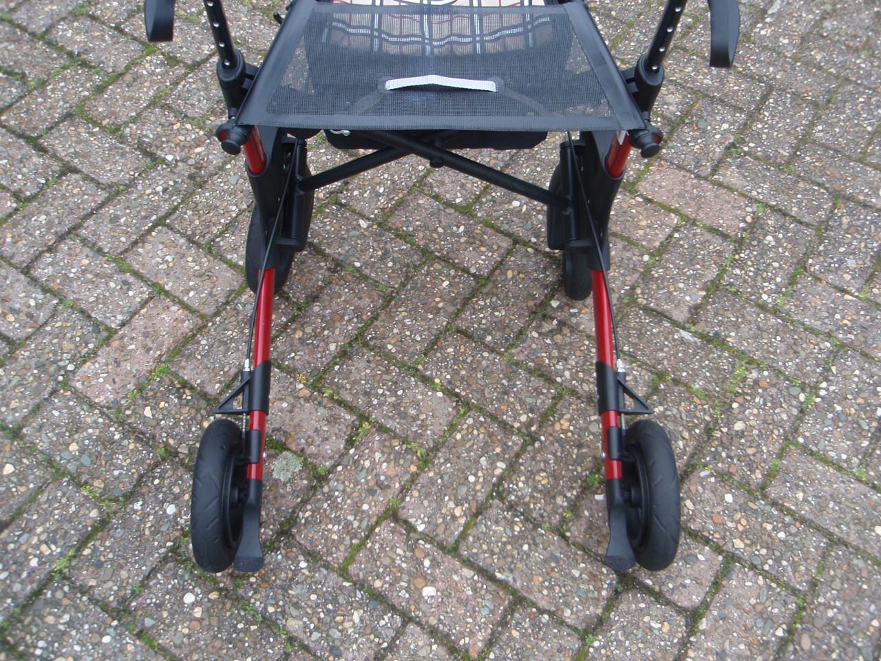 Zgan Topro Troja  lichtgewicht rollator met zitje tas rugsteun en dienblad