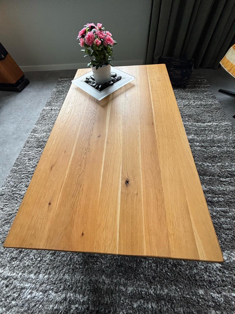 Bijzet en salontafel samen