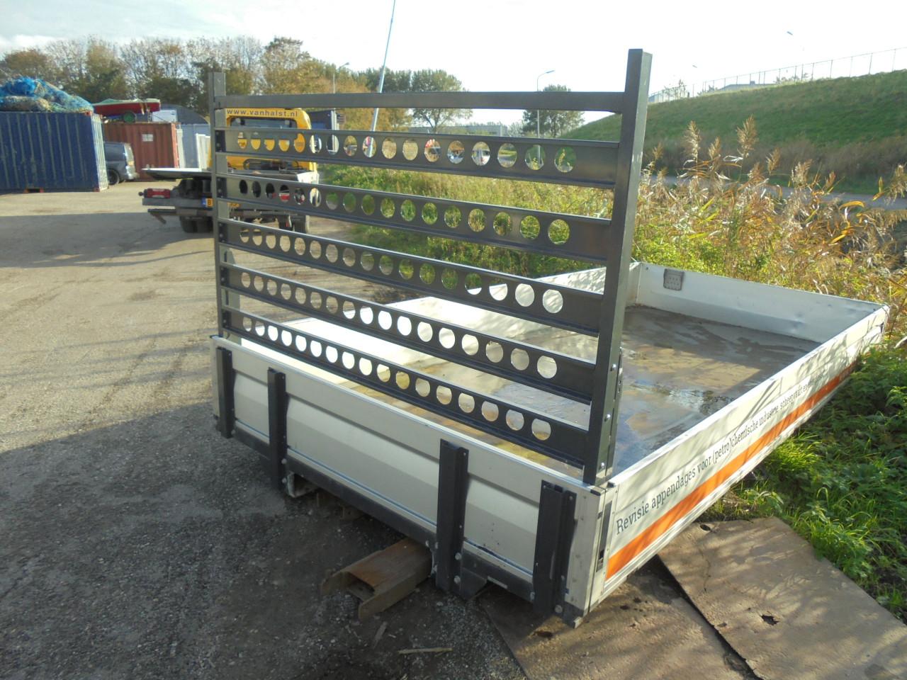 Laadbak komt zo ver ik weet van een Volkswagen Crafter