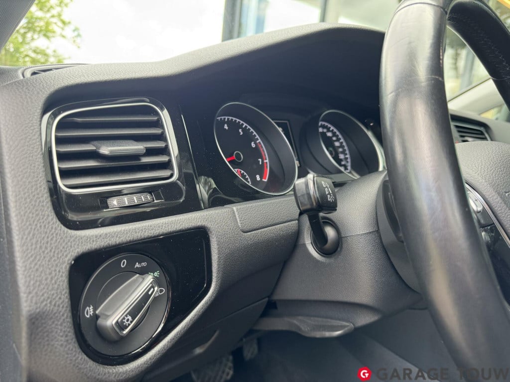 Volkswagen Golf 1.5 tsi highline business r dsg 150pk