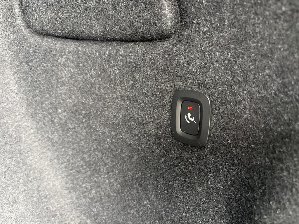 Volvo XC40 1.5 t4 plug-in hybrid plus bright | leer | trekhaak