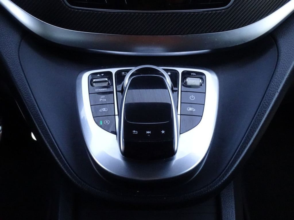 Mercedes-Benz V-Klasse 250d extra lang dc avantgarde edition