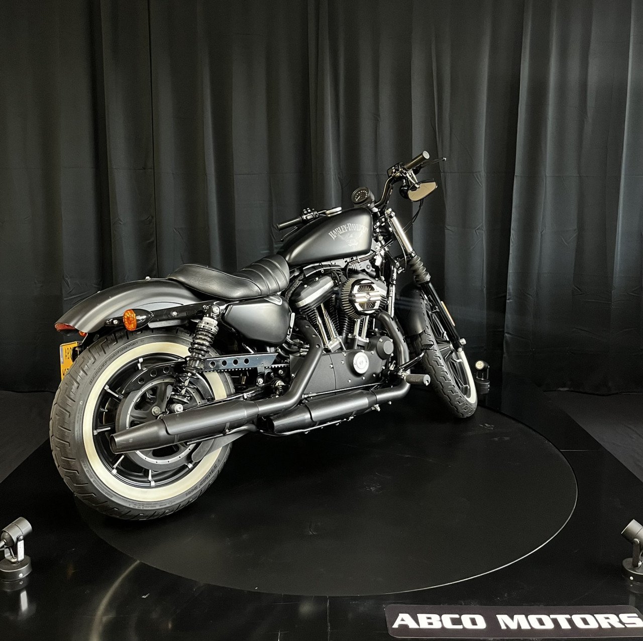 HARLEY-DAVIDSON SPORTSTER IRON XL 883 N