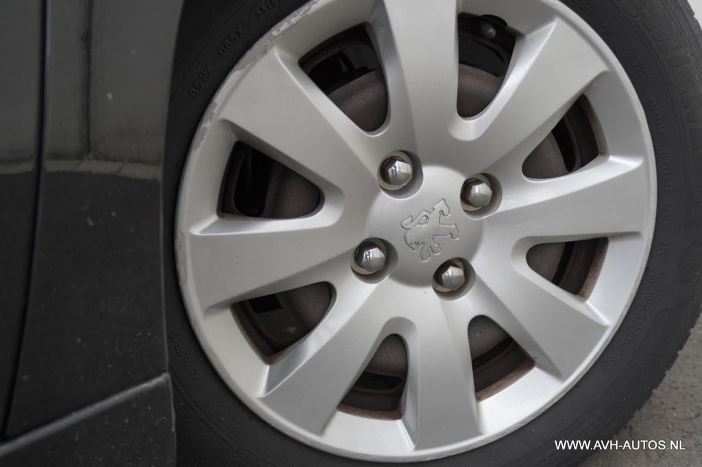 Peugeot 207 1.4-16v xs