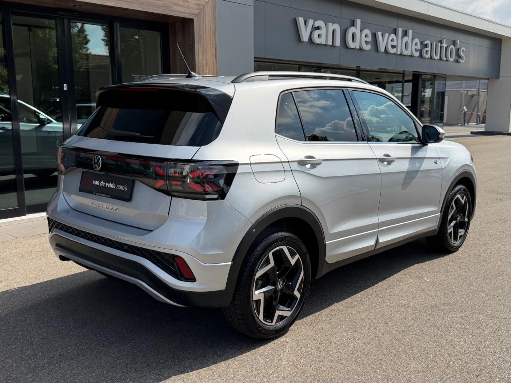 Volkswagen T-cross 1.5 tsi 150pk dsg r-line | camera | trekhaak | dode hoek