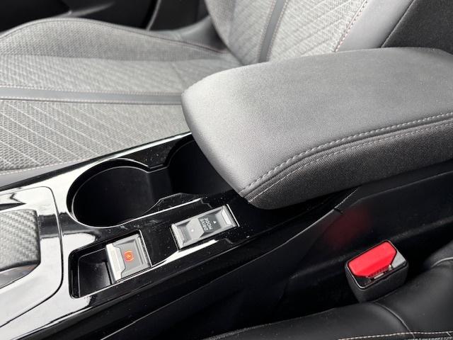 Peugeot 208 1.2 hybrid 100 e-dcs6 allure navigatie | dab | applecarplay| pa