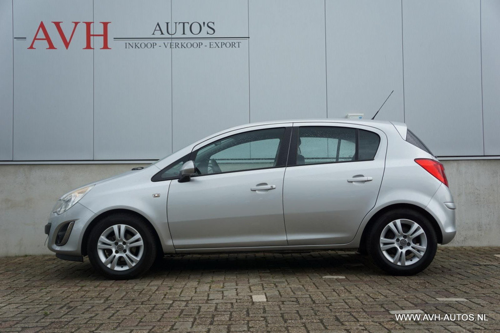 Opel Corsa 1.2-16v cosmo