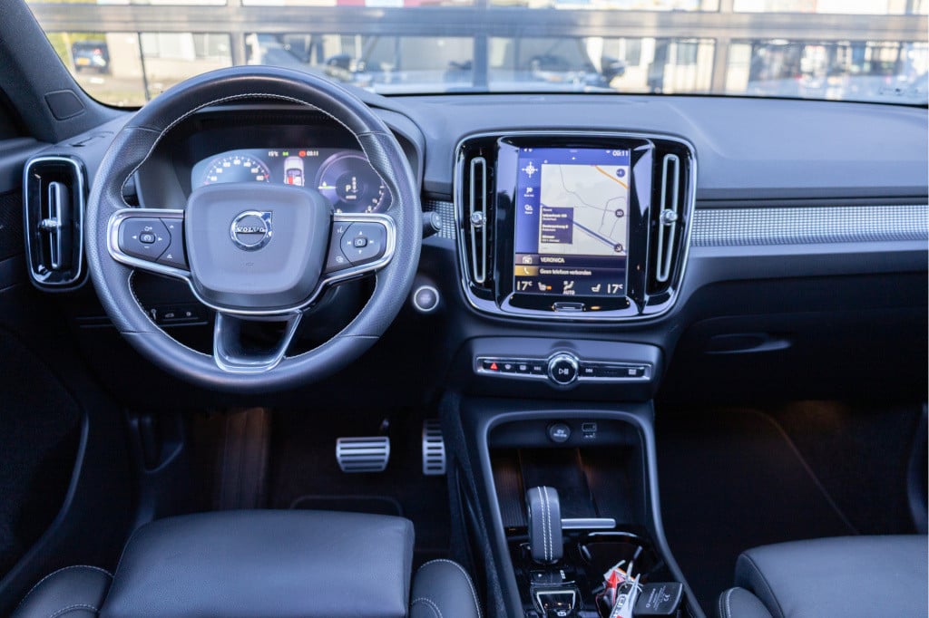 Volvo XC40 1.5 t5 recharge r-design full options! ✅pano✅h&k✅360°cam✅leer