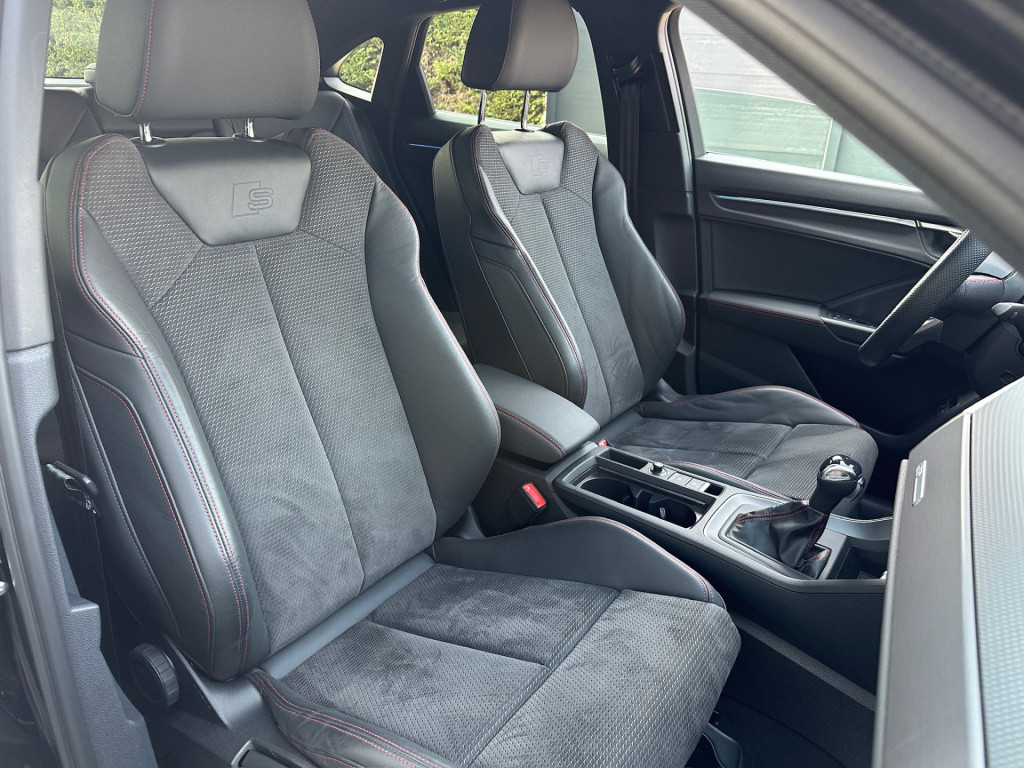 Audi Q3 sportback 45 tfsi e s-line | zwart optiek | camera | keyless | adap
