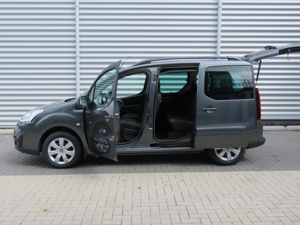 Citroen Berlingo multispace feel 110 nav/cam/trekhaak