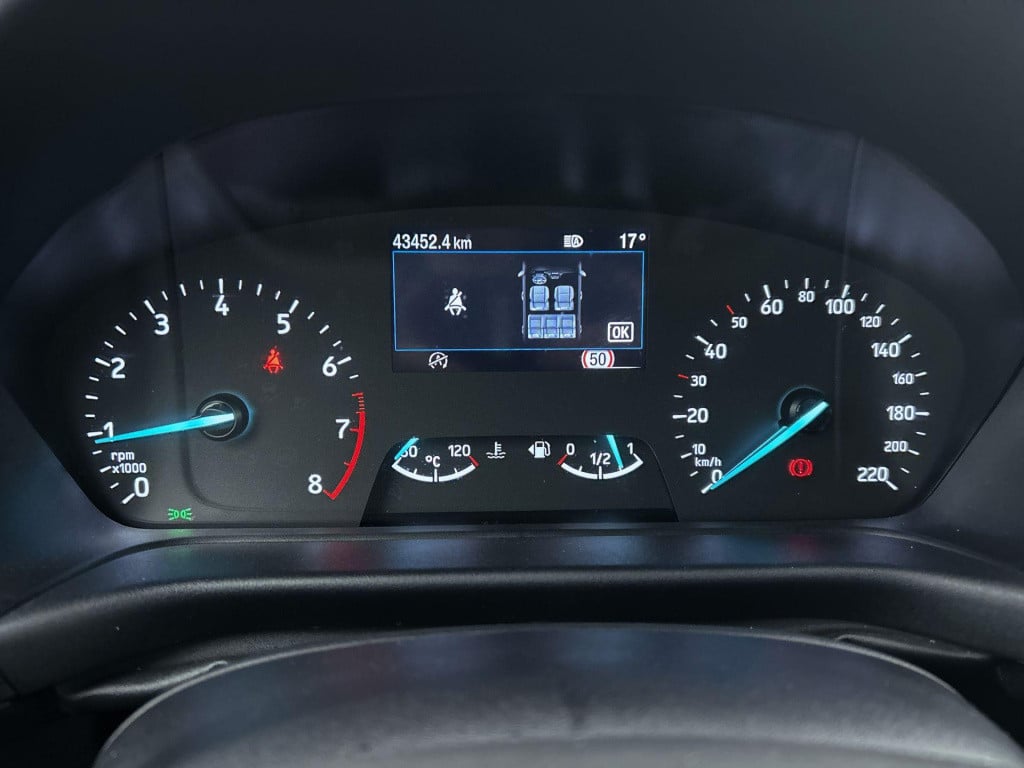 Ford Fiesta 1.0 ecoboost hybrid titanium x winterpack | navigatie | airco |
