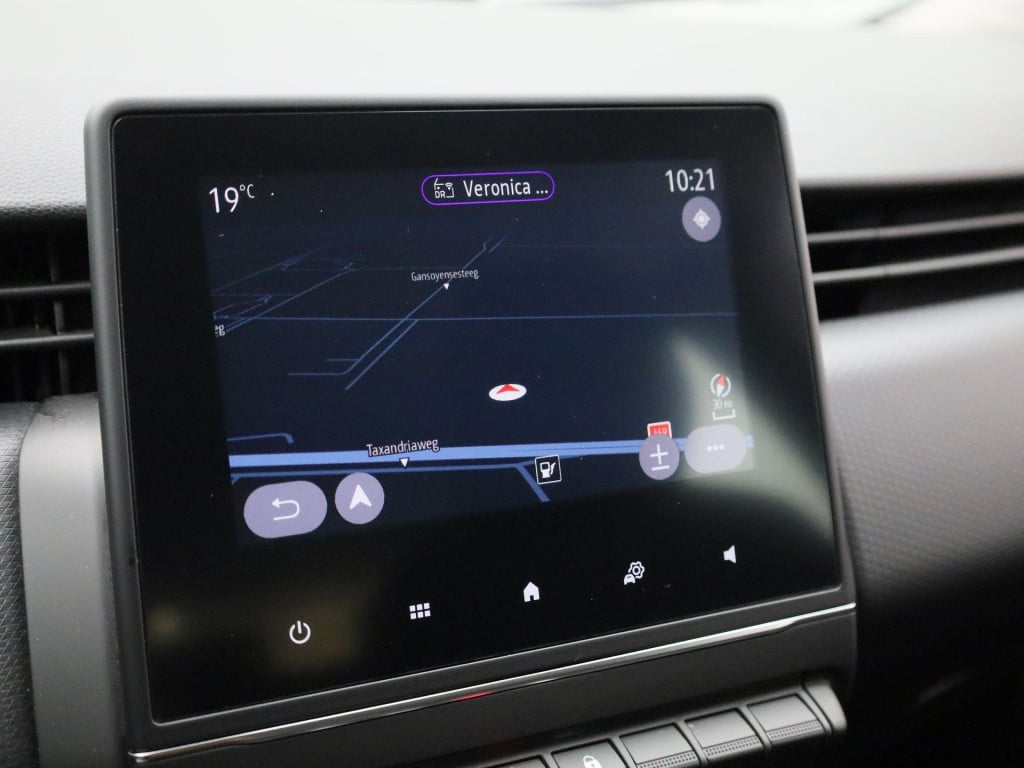 Renault Clio 1.0 tce zen | lage km stand! | navigatie | apple carplay / and
