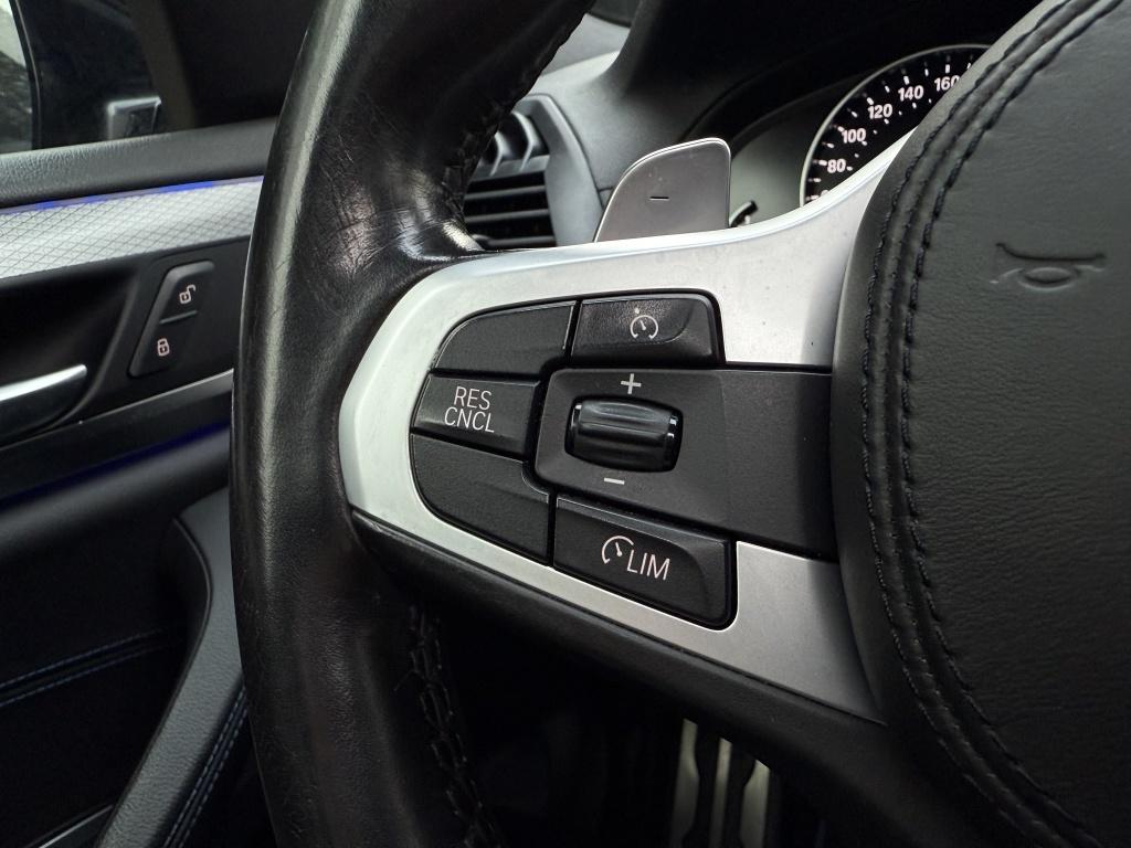 BMW X3 xdrive20i high executive // m-sport // pano // dealerondhouden /