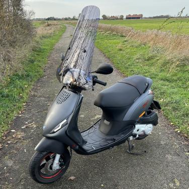Piaggio Zip S Titanio Scooter 2022 - 4500km