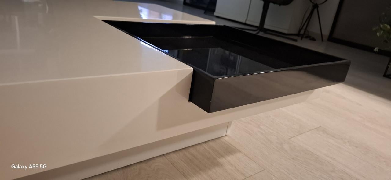 Tekoop hoogglans wit salontafel 90x90x30
