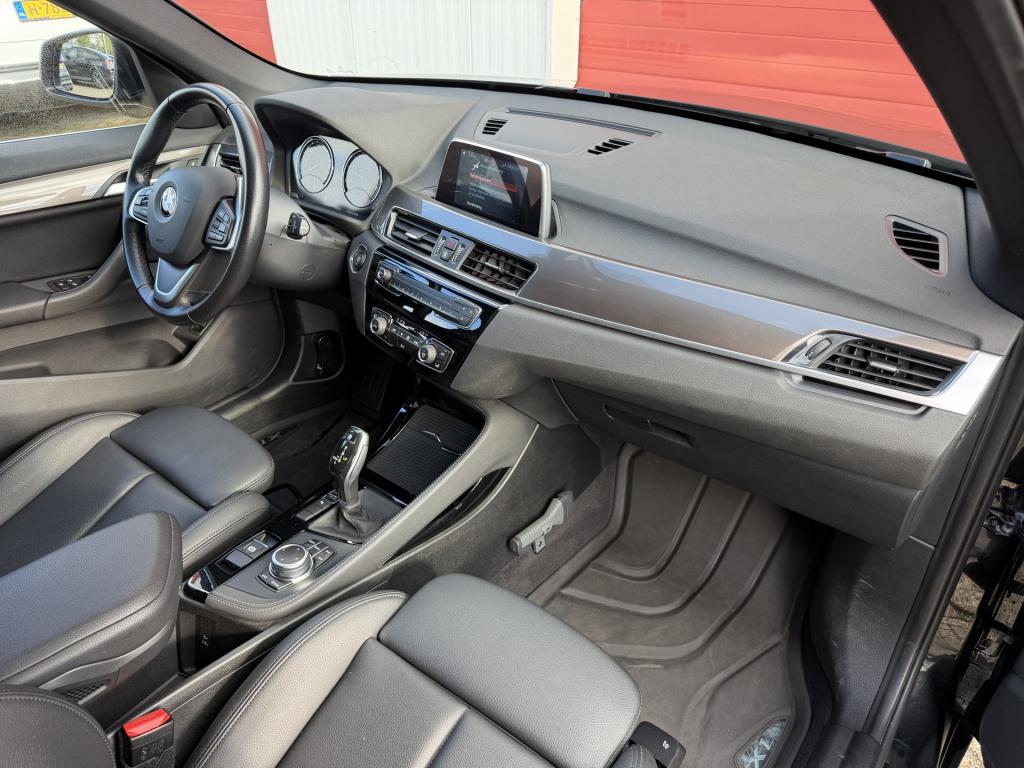 BMW X1 sdrive20i executive | 1ste eig. | camera | trekhaak | rijklaar inclu