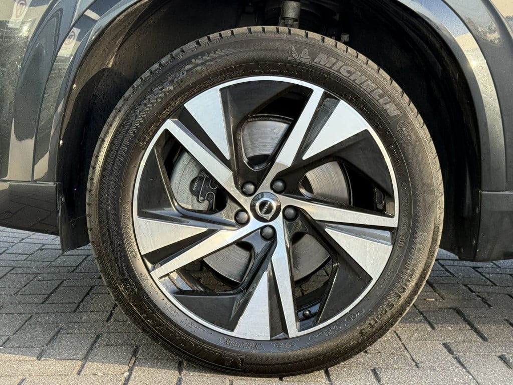 Volvo XC90 t8 awd r-design | 360 camera| luchtvering| trekhaak| head up dis
