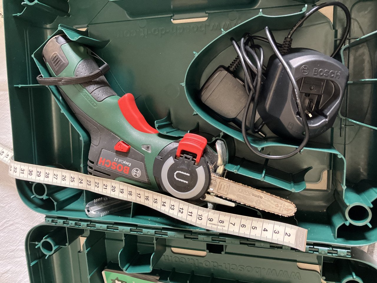 Bosch easycut 12