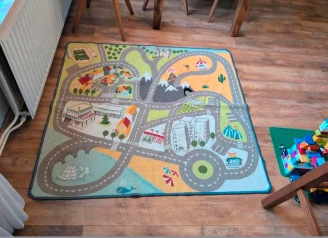 Vloerspeelkleed met huizen en wegen