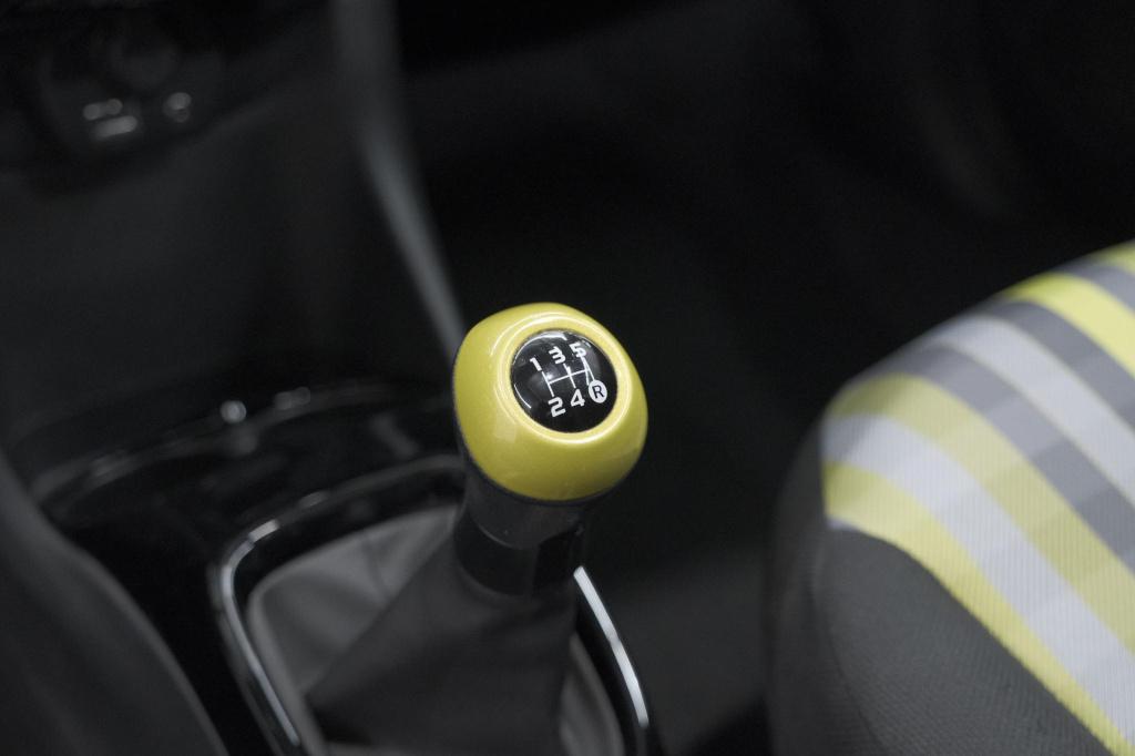 Peugeot 108 1.0 e-vti collection top! | elektrisch vouwdak | apple carplay 