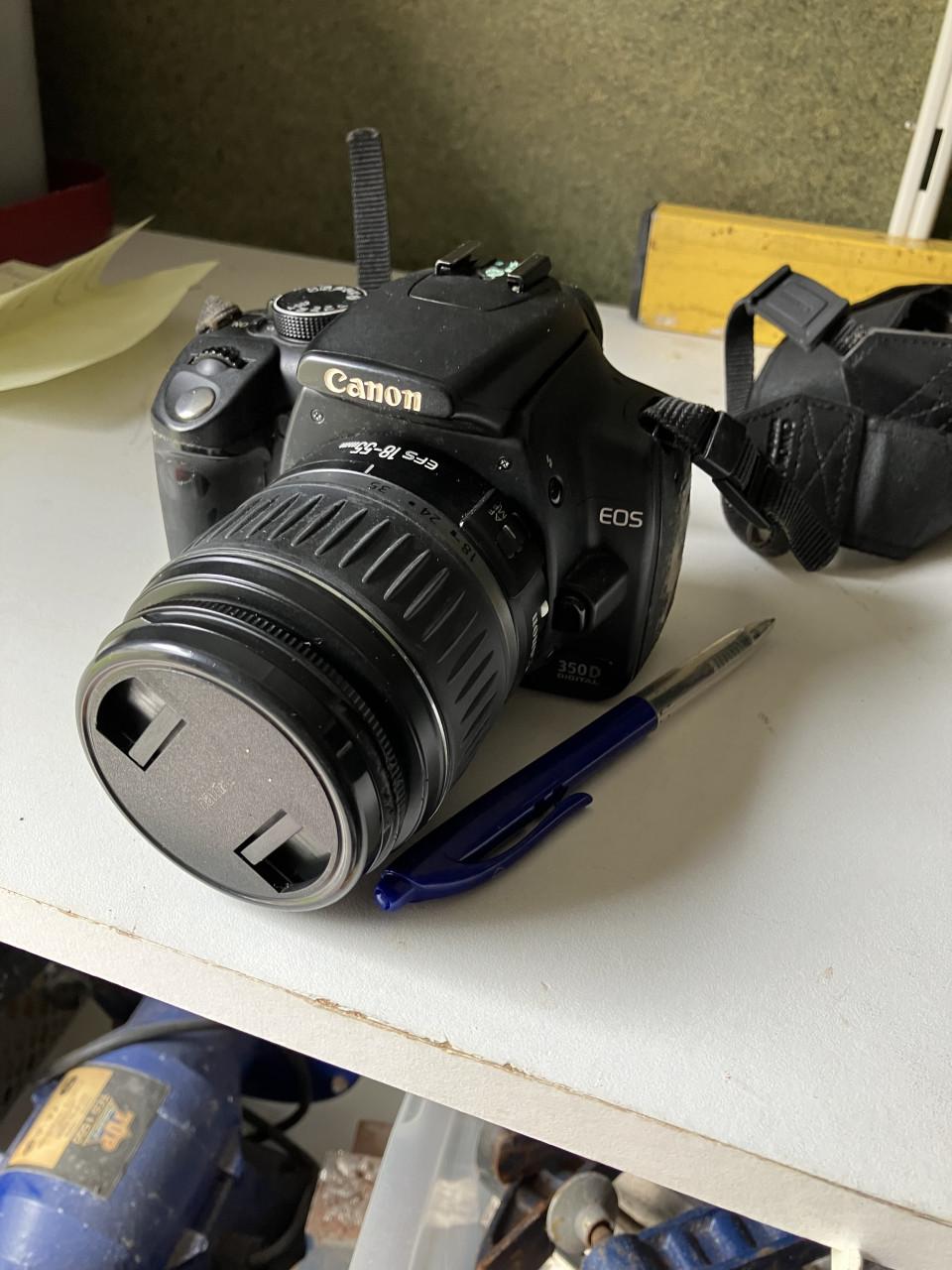 Te koop foto en filmapperatuur uit de oudere tijd