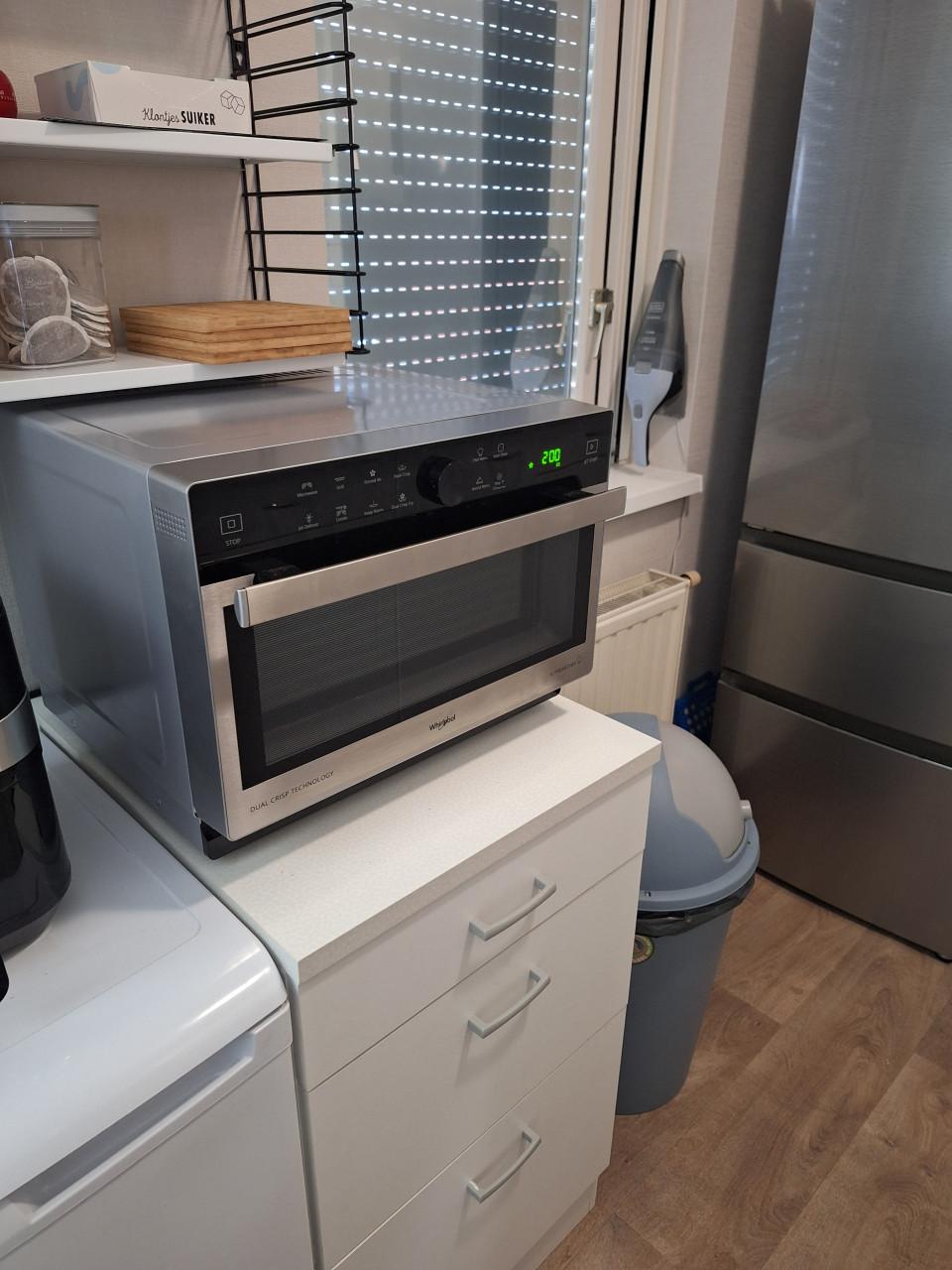 Combi oven-grill-magnetron