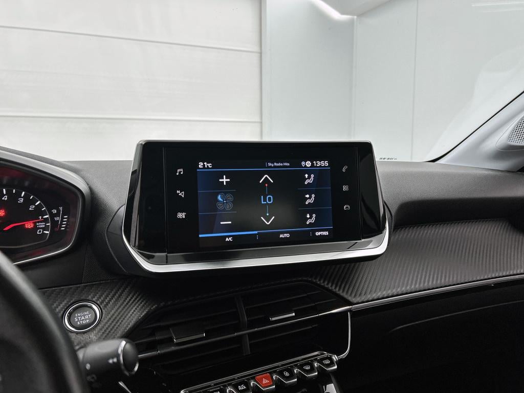Peugeot 208 100 pk allure pack | rijklaar keyless | camera achter |