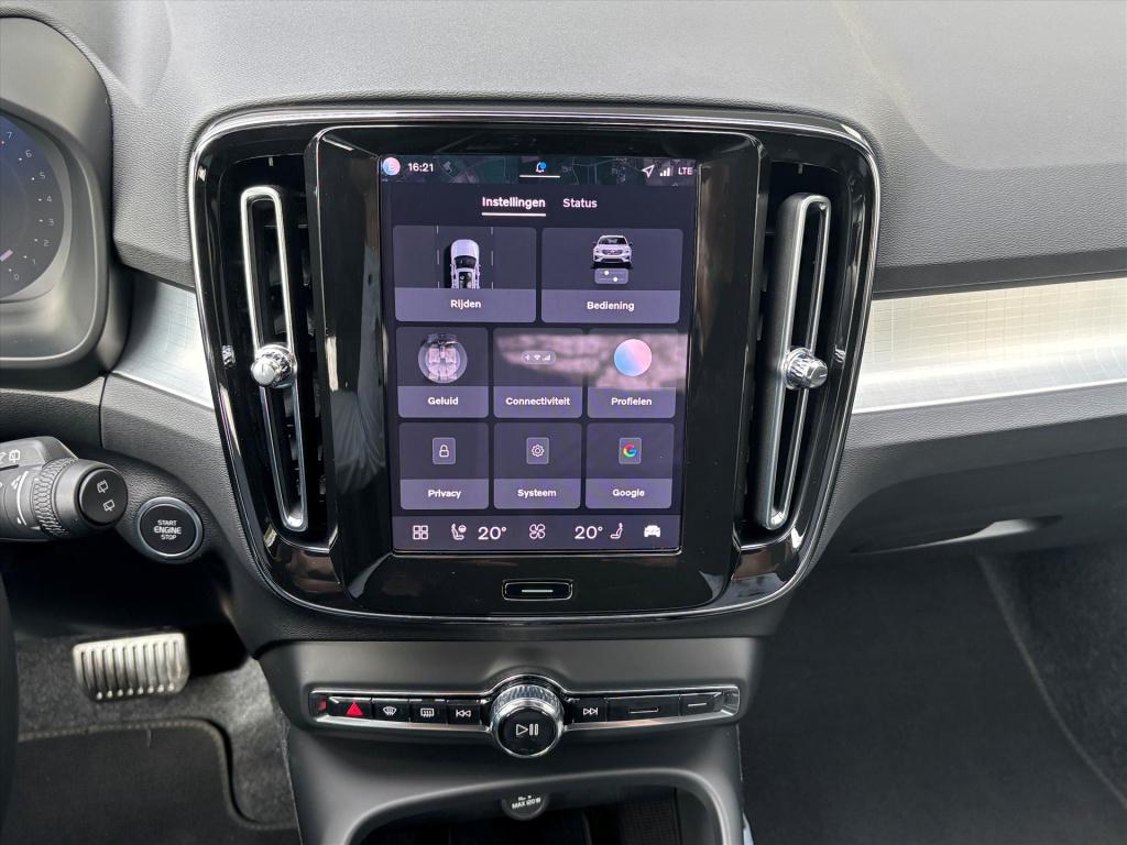 Volvo XC40 2.0 b4 b4 plus dark|stuur-stoel voorruitverwarm|blis| trekhaak| 