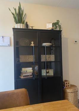 KOOPJE! Mooie moderne zwart kast