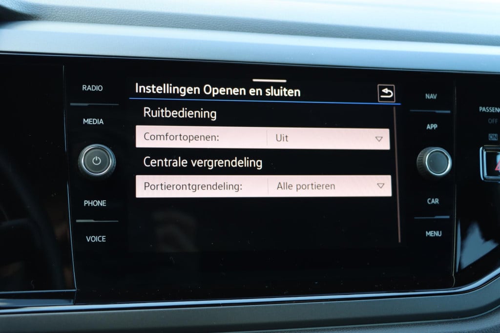 Volkswagen Taigo 1.0 tsi r-line 110pk dsg7