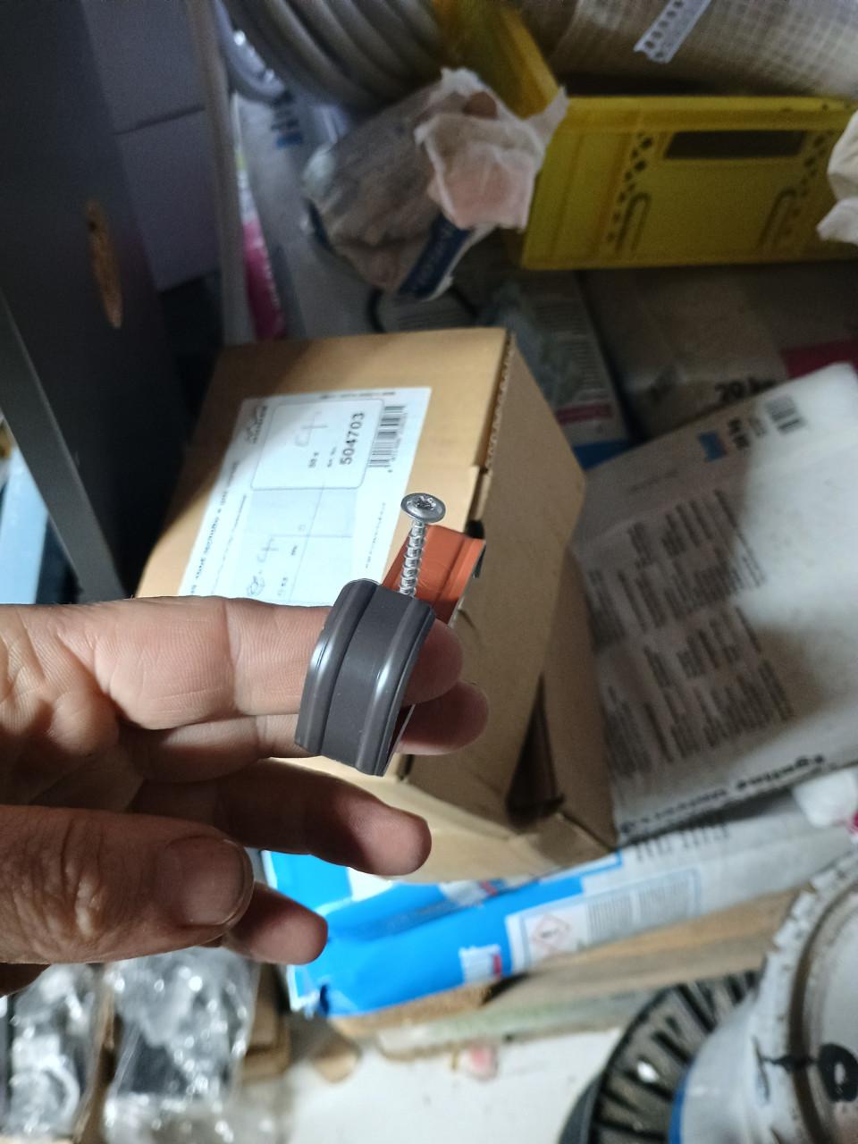 Verschillende soorten dakpan haken