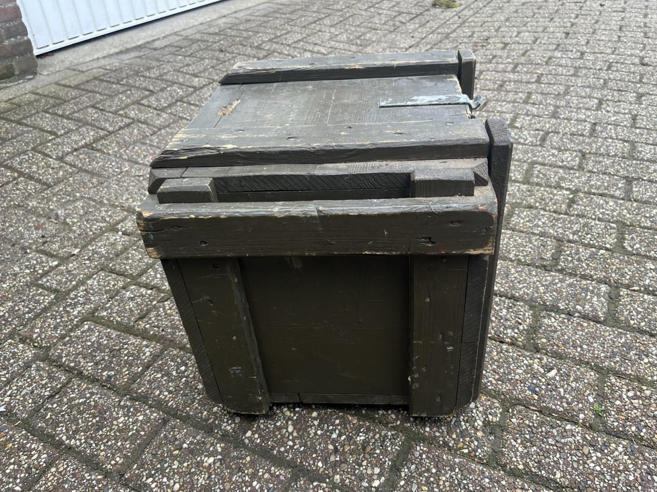 Houten legerkist