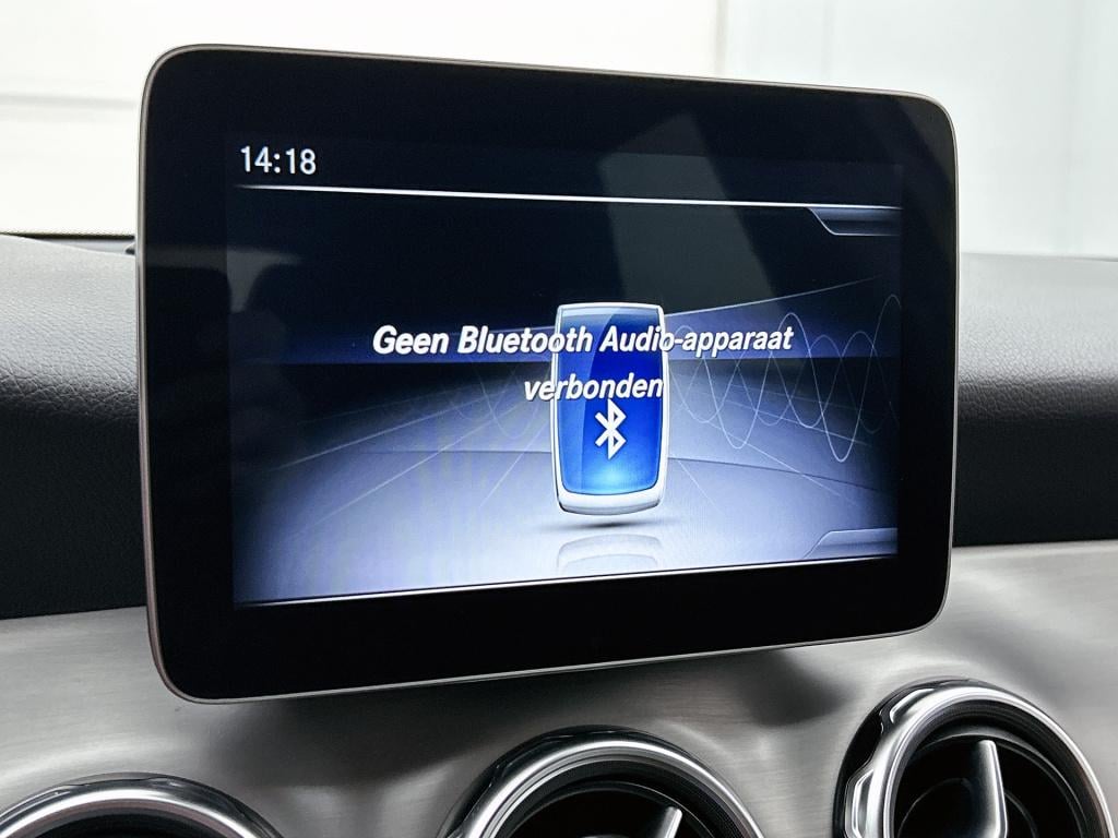 Mercedes-Benz Gla-klasse 180 business solution amg | achteruitrijcamera | t