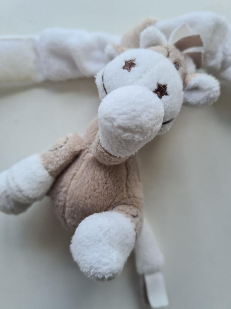 Tiamo Gino Giraffe autostoelspeeltje, box of Ledikantje