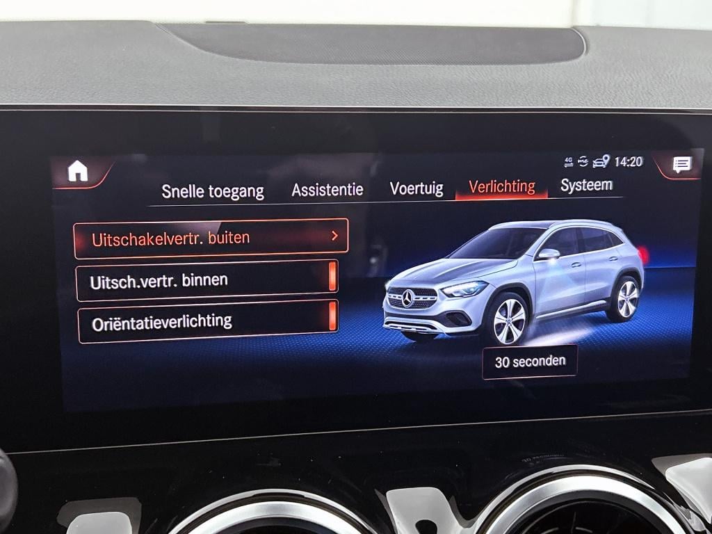 Mercedes-Benz Gla-klasse 250 e plug-in hybride panorama schuif-kanteldak | 