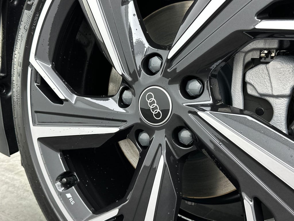 Audi A6 Sportback E-tron s edition 83 kwh