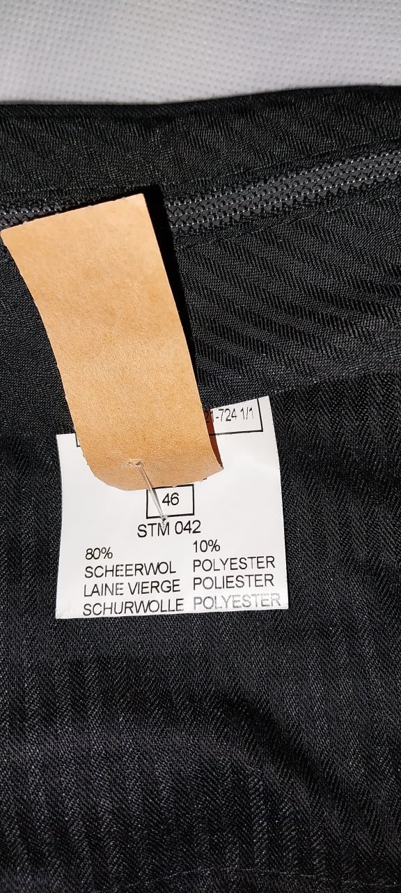 Te koop: zeer net pak/ kostuum Studio Milano maat 46