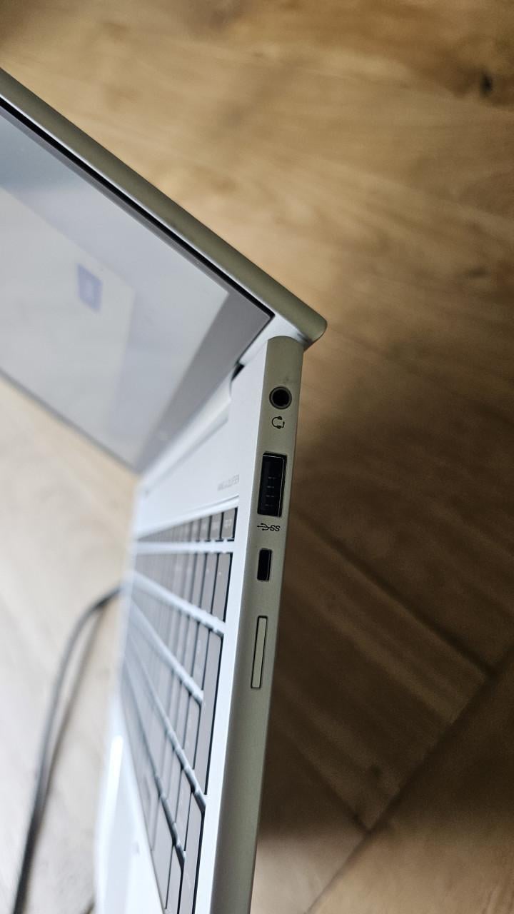 HP EliteBook 860 G10 - 96Z17ET QWERTY | I5 ultra |16| 512