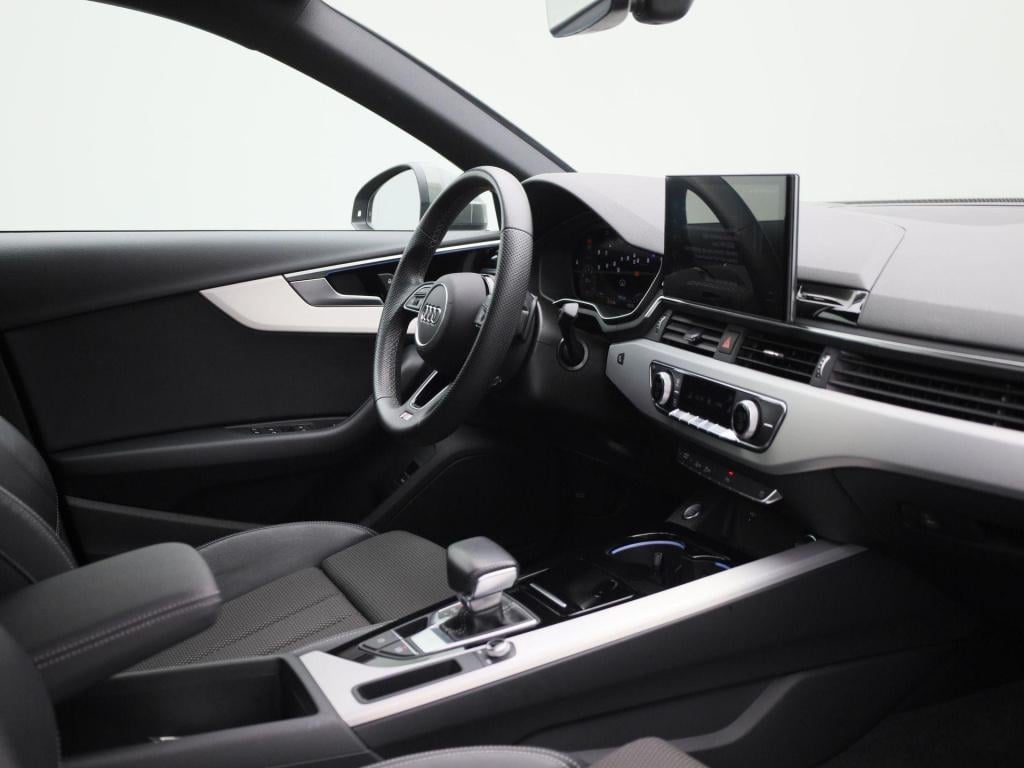 Audi A4 limousine 35 tfsi s edition competition | automaat | virtual cockpi