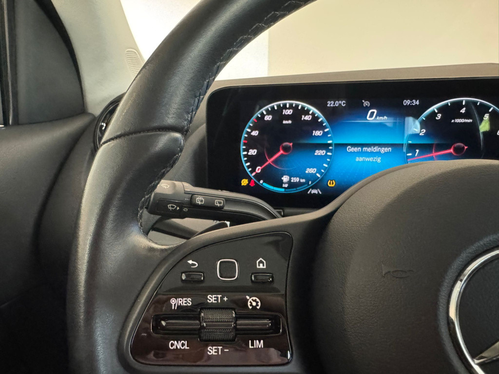 Mercedes-Benz Gla-klasse 180 business solution